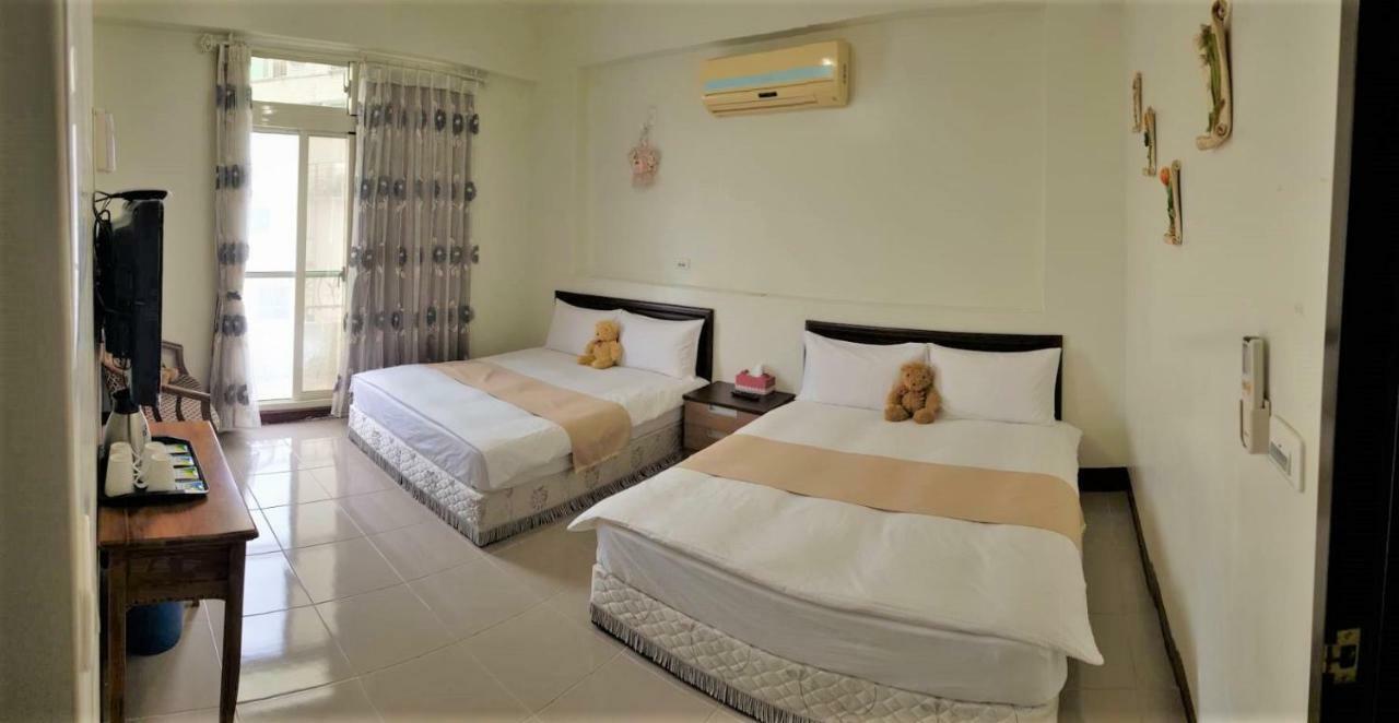 Leisure Homestay Hualien City Exterior photo